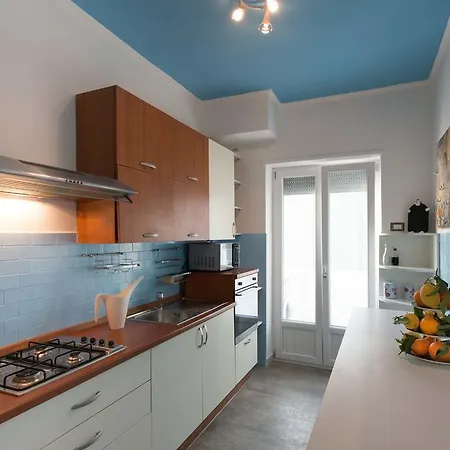 Maryrosy Apartament *